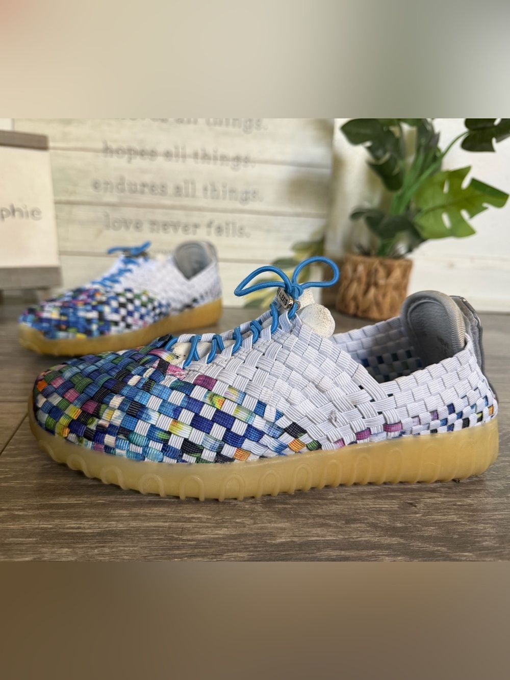 Zee Alexis Nevi Light Up Glow Multi-Color Woven Slip-On Sneakers. Size 6.5